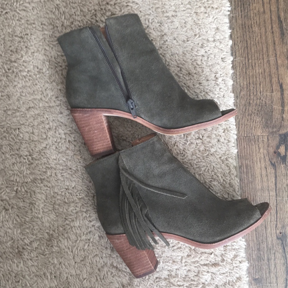 Rowen Open Toed Boots size 7